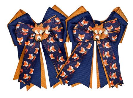 Foxes Show Bows