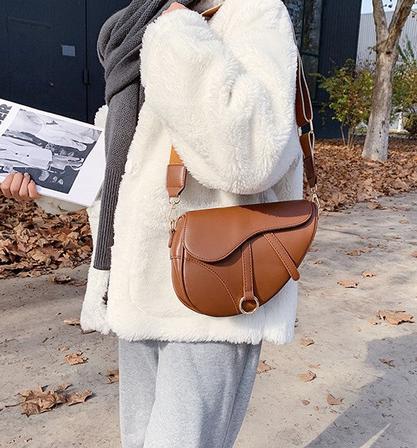 Saddle Shoulder Bag BROWN