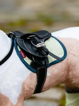 Toy Pony Saddle Pad | Macaron