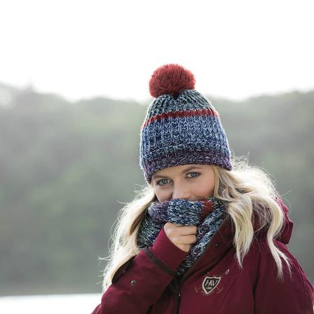 Horseware Knitted Hat & Snood