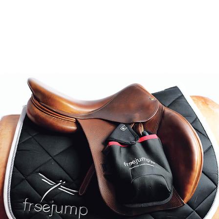 FreeJump Stirrup Pockets