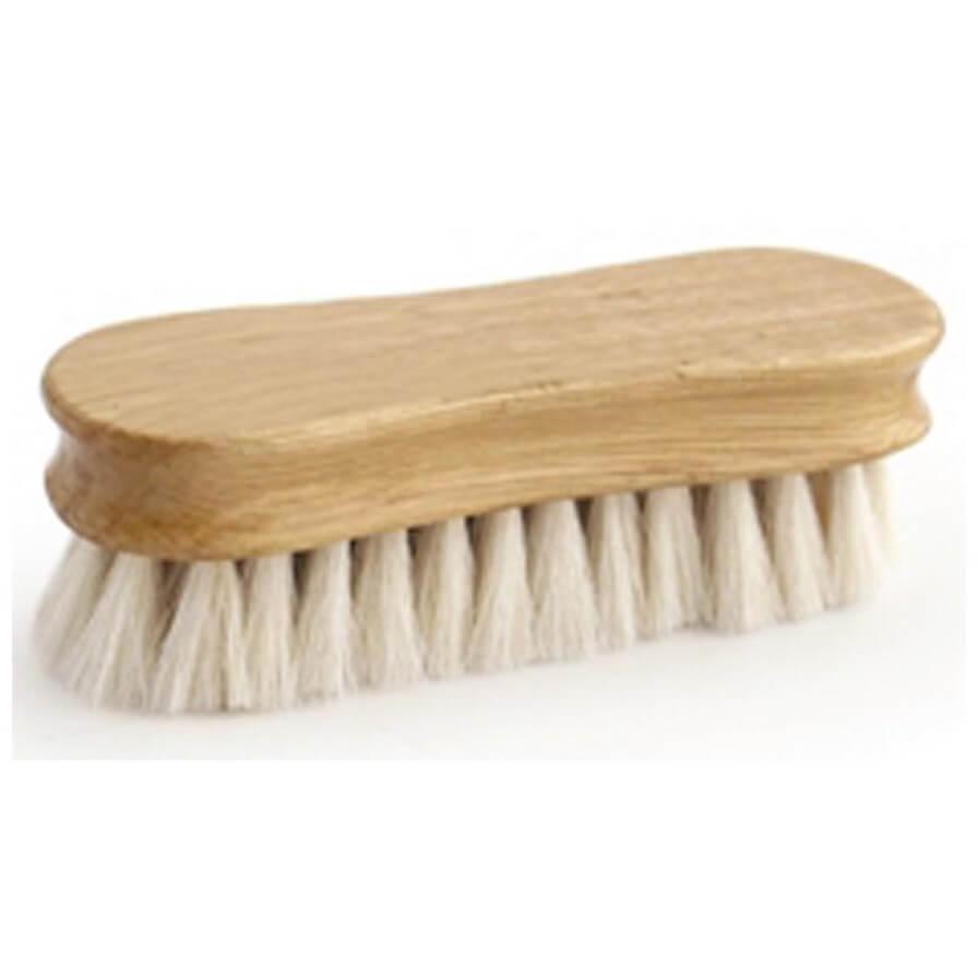 Legends Peanut Shaped Face Brush