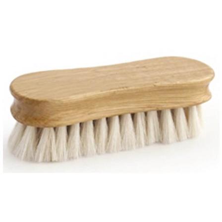 Legends Peanut Shaped Face Brush